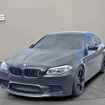 2014 BMW M5 Sedan
