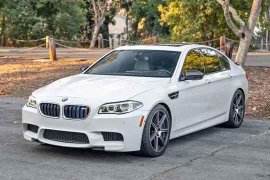 2014 BMW M5 Competition Package