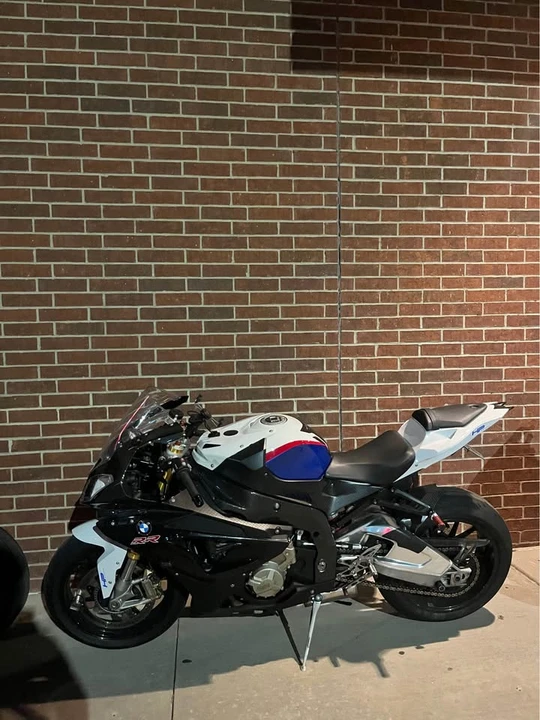 2014 BMW S1000 - Image 5 of 5
