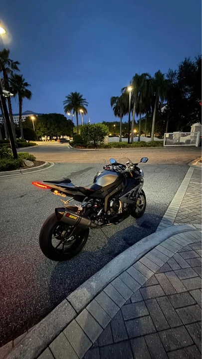 2014 BMW S1000 - Image 2 of 3