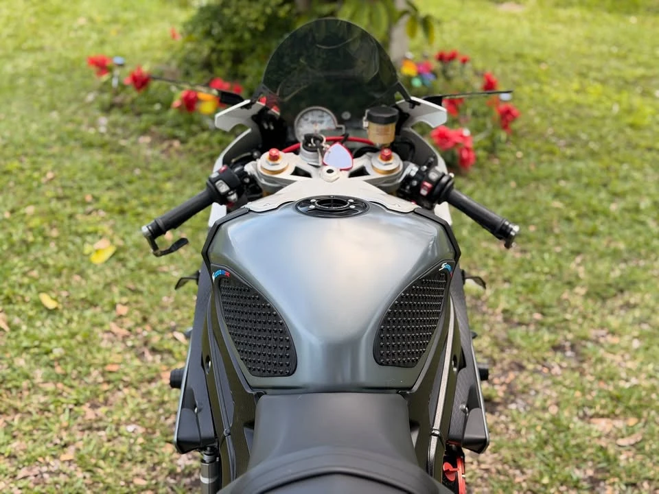 2014 BMW S1000 - Image 11 of 18
