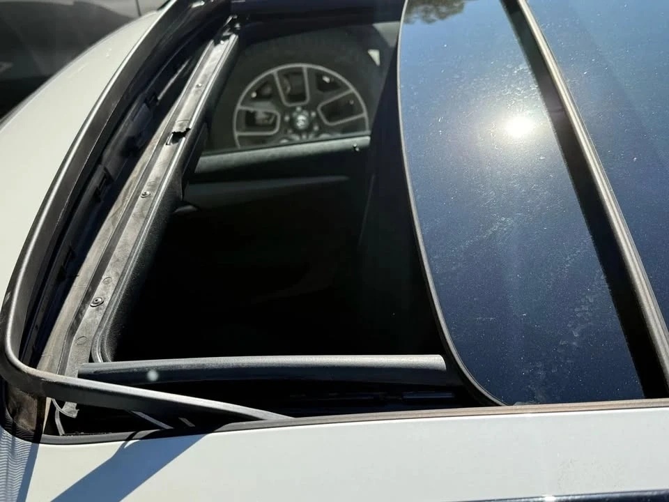 2014 BMW E84 X1 - Image 12 of 20