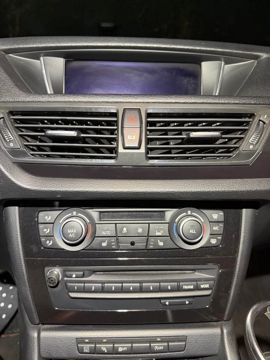2014 BMW E84 X1 - Image 10 of 14