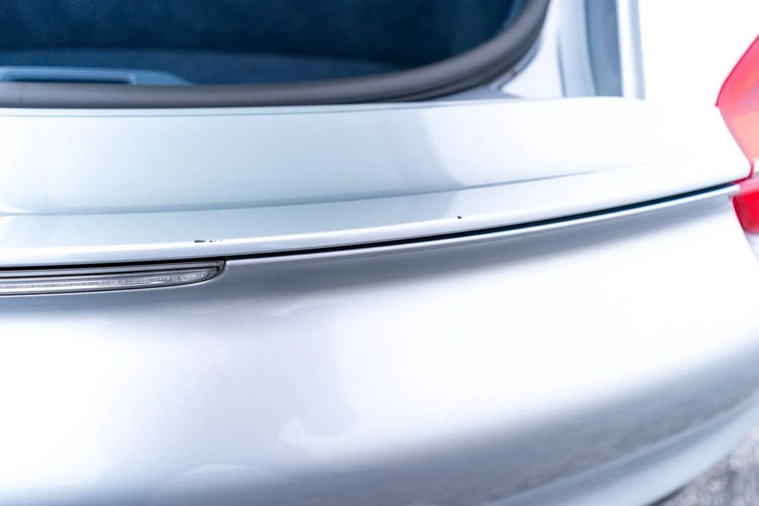 2014 Porsche 981 Cayman - Image 27 of 31