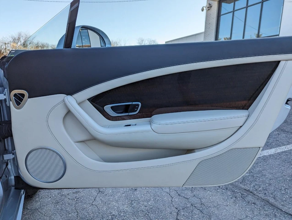 2014 Bentley Continental GTC - Image 31 of 31