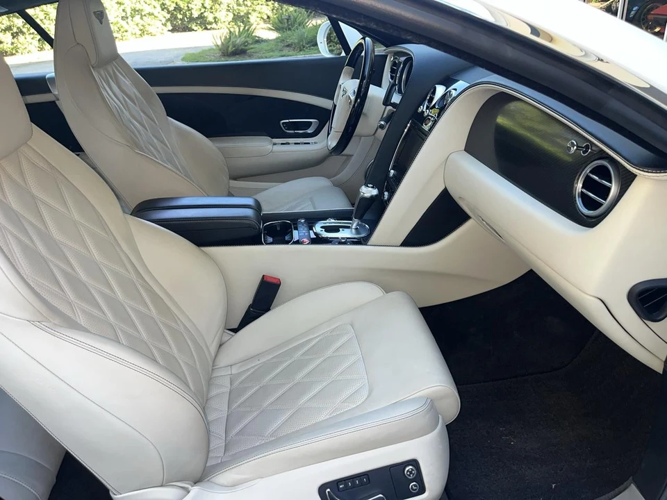 2014 Bentley Continental GT 2nd Gen - Image 26 of 31