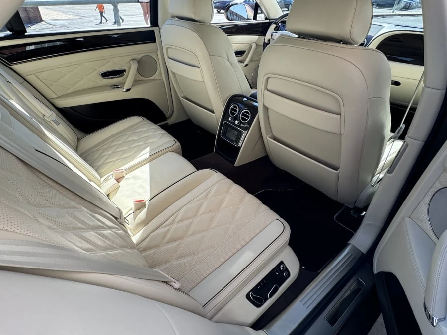 2014 Bentley Continental Flying Spur - Image 9 of 12