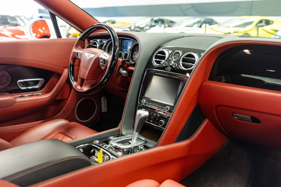 2014 Bentley Continental GT V8 2nd Gen - Image 16 of 17