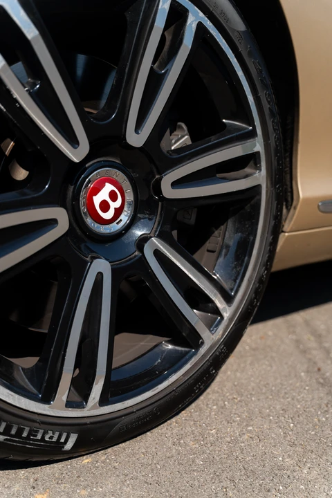 2014 Bentley Continental GT V8 2nd Gen - Image 19 of 31