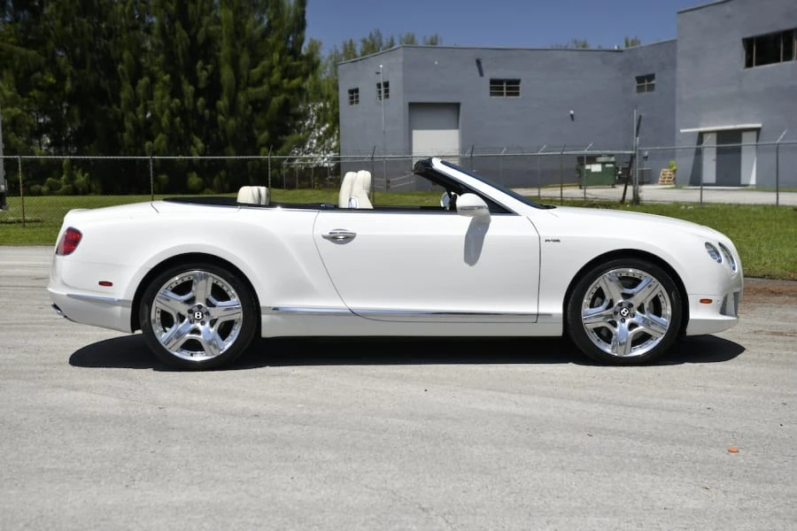 2014 Bentley Continental GTC - Image 2 of 31