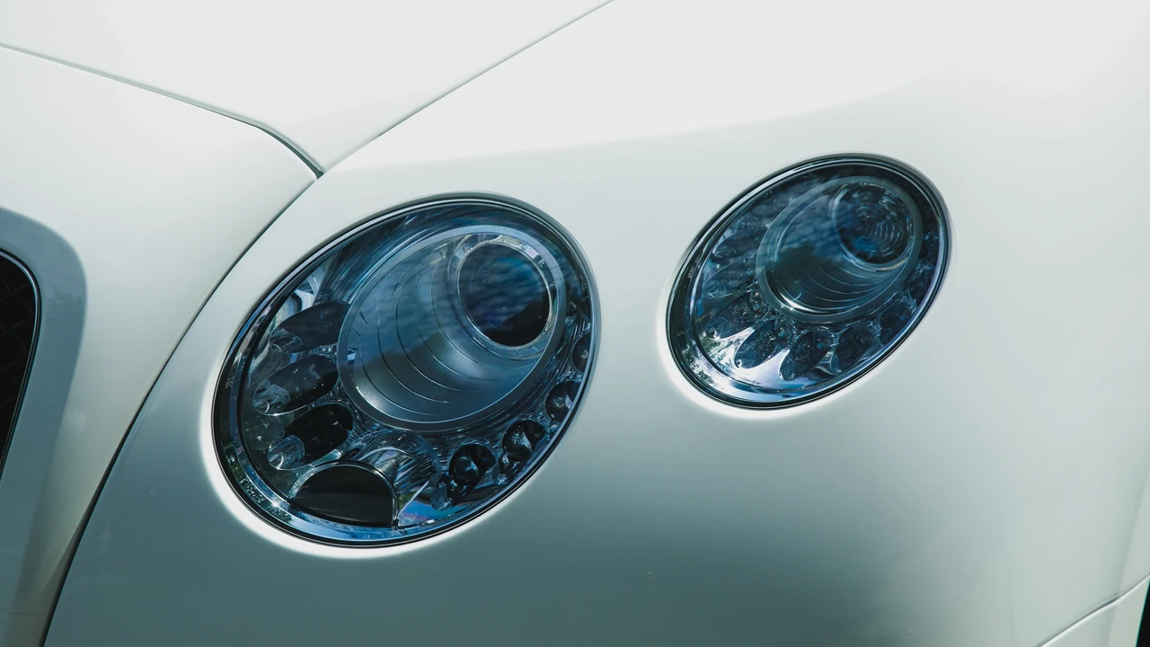 2014 Bentley Continental GTC - Image 20 of 31