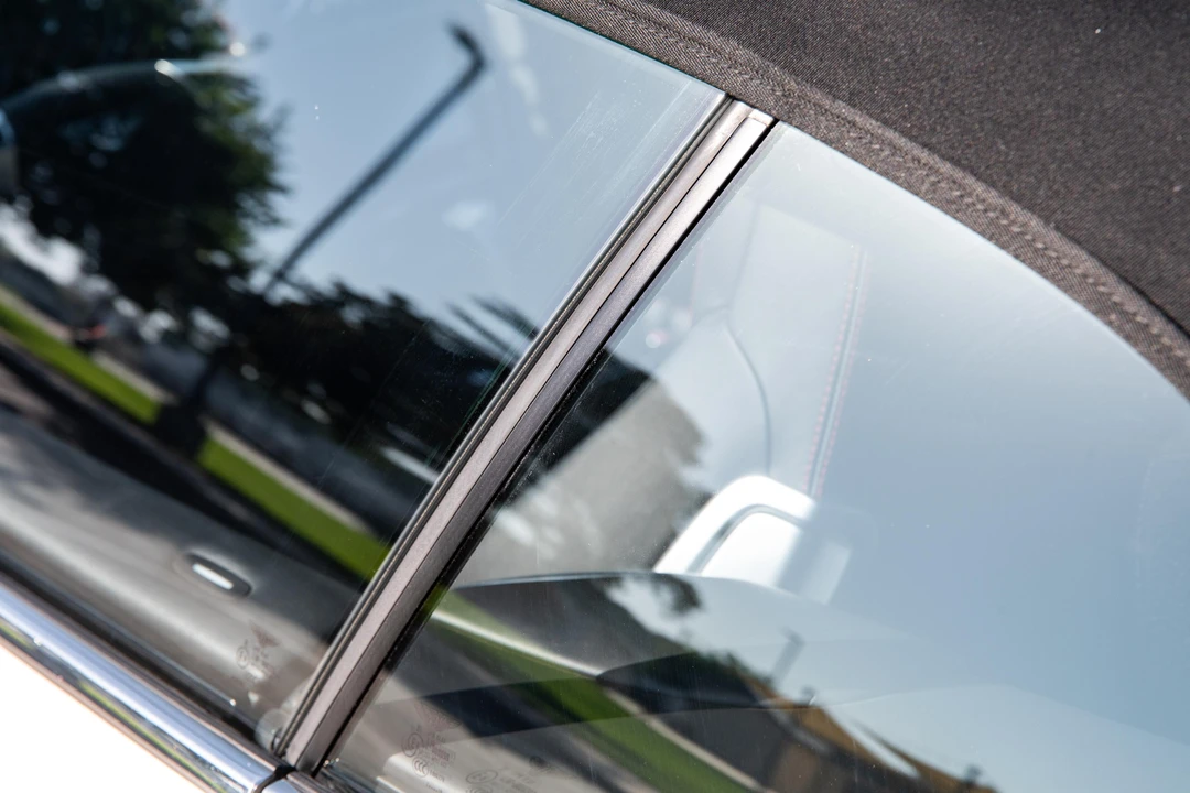 2014 Bentley Continental GTC - Image 27 of 31