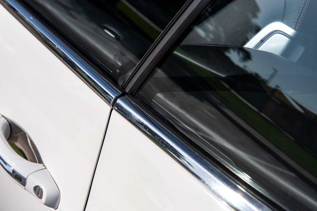 2014 Bentley Continental GTC - Image 29 of 31