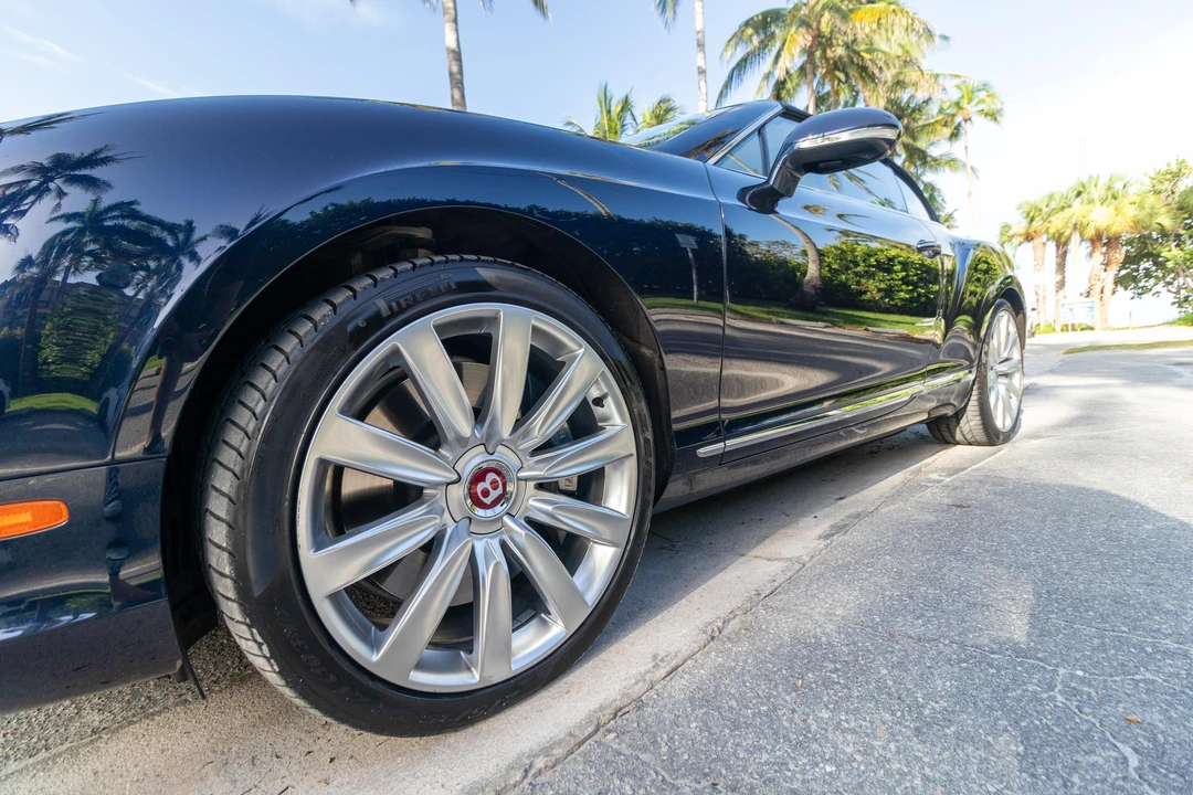 2014 Bentley Continental GT V8 2nd Gen - Image 27 of 31