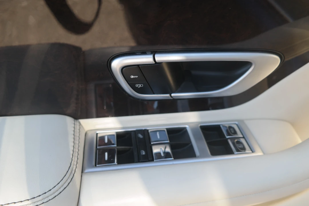 2014 Bentley Continental GTC - Image 25 of 31