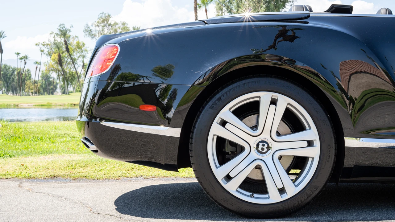 2014 Bentley Continental GTC - Image 27 of 31