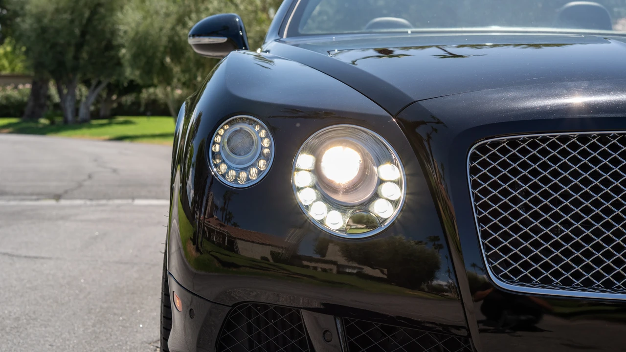 2014 Bentley Continental GTC - Image 22 of 31
