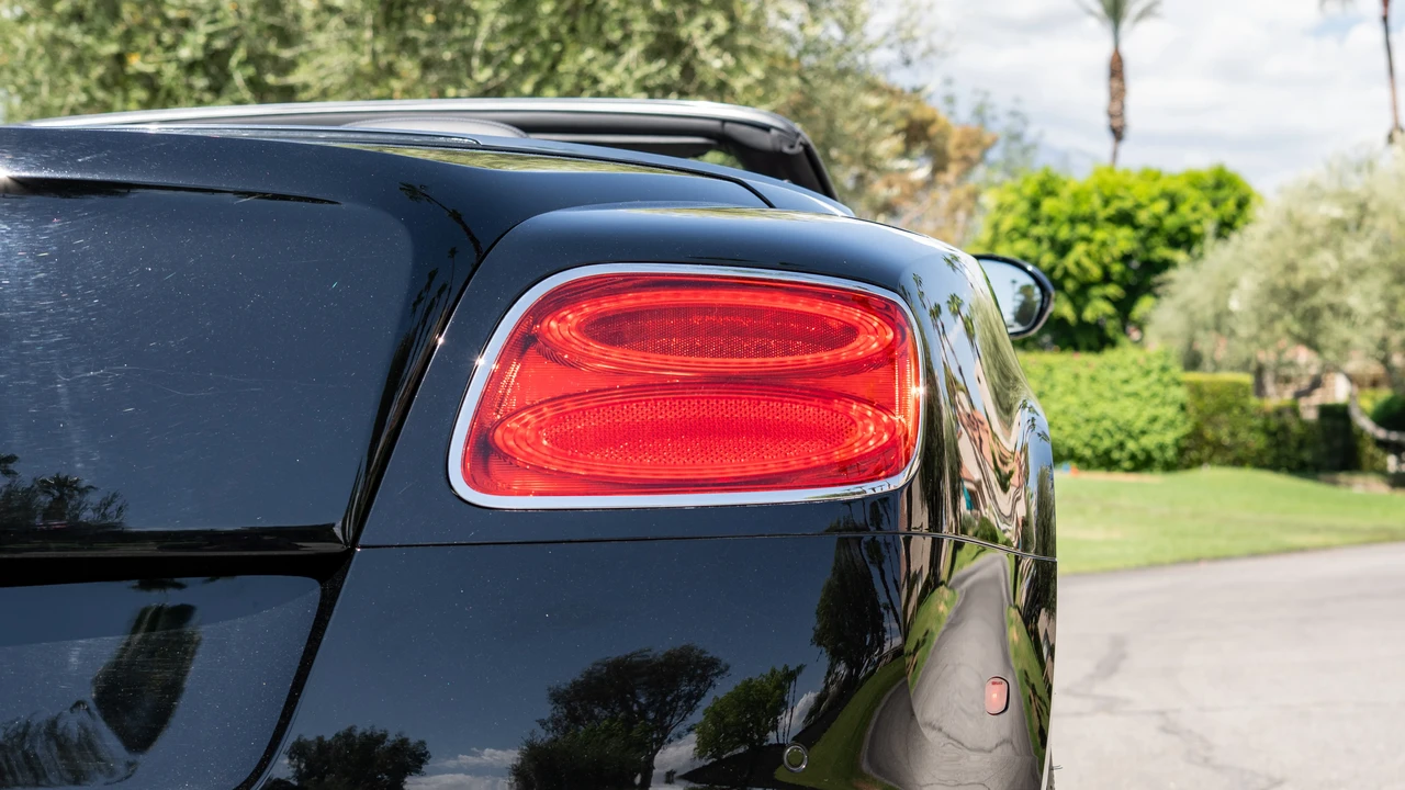 2014 Bentley Continental GTC - Image 25 of 31
