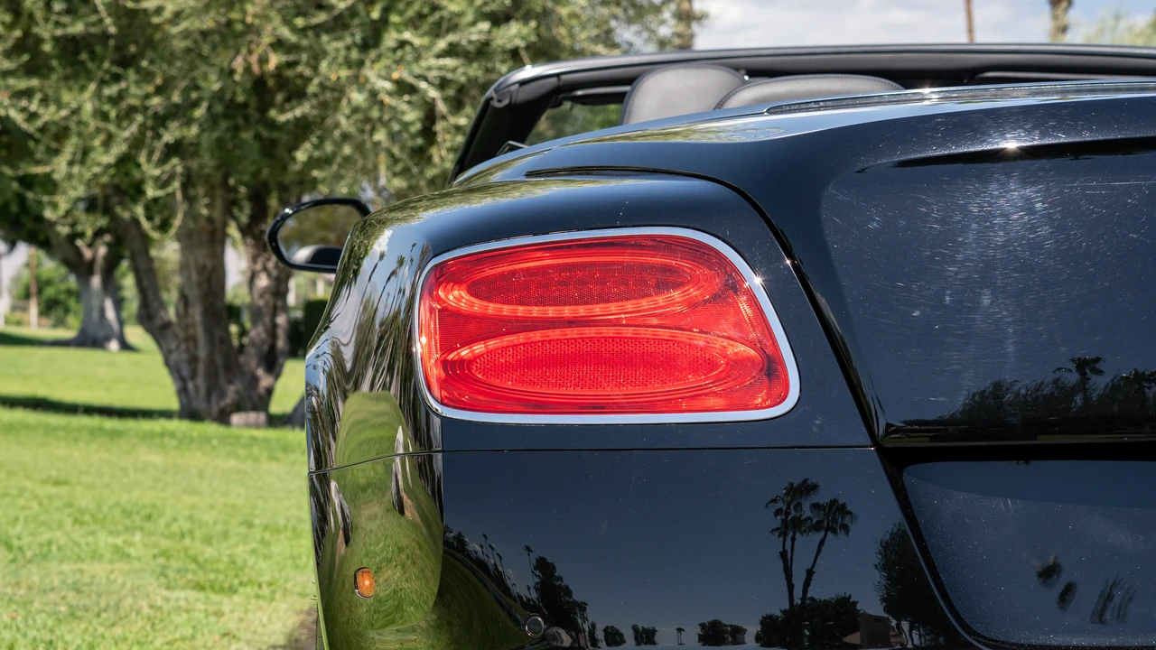 2014 Bentley Continental GTC - Image 24 of 31