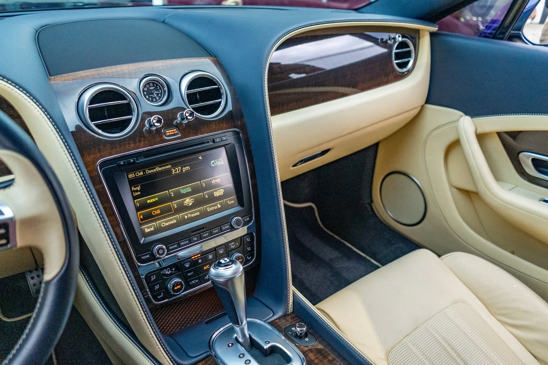 2014 Bentley Continental GT 2nd Gen - Image 16 of 31