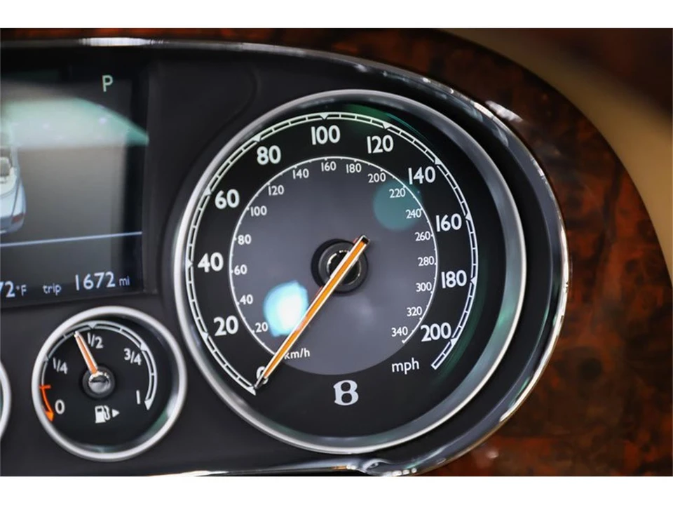 2014 Bentley Continental GT 2nd Gen - Image 26 of 31
