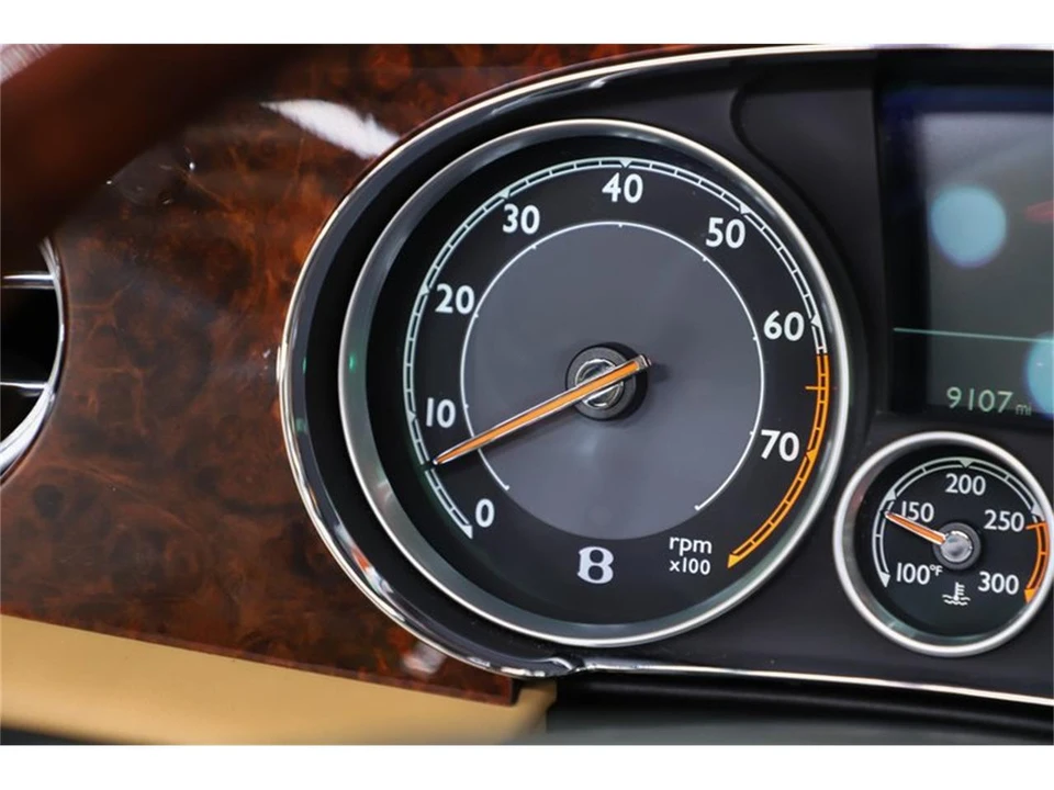 2014 Bentley Continental GT 2nd Gen - Image 25 of 31