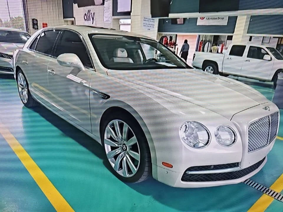 2014 Bentley Continental Flying Spur - Image 2 of 20