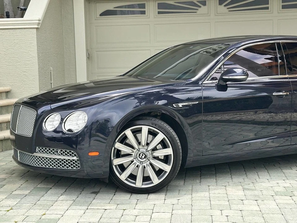 2014 Bentley Continental Flying Spur - Image 2 of 24