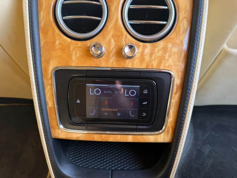 2014 Bentley Continental Flying Spur - Image 21 of 31