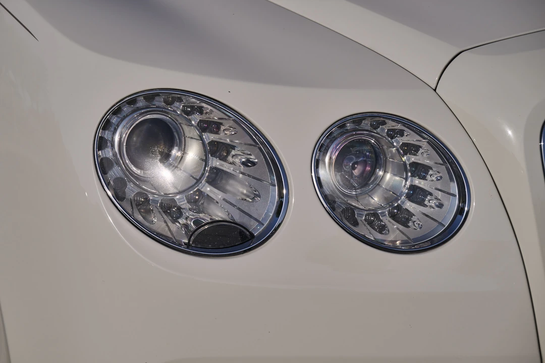 2014 Bentley Continental Flying Spur - Image 18 of 31