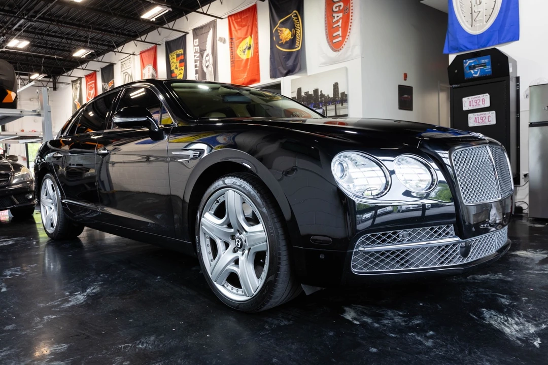 2014 Bentley - Image 26 of 31