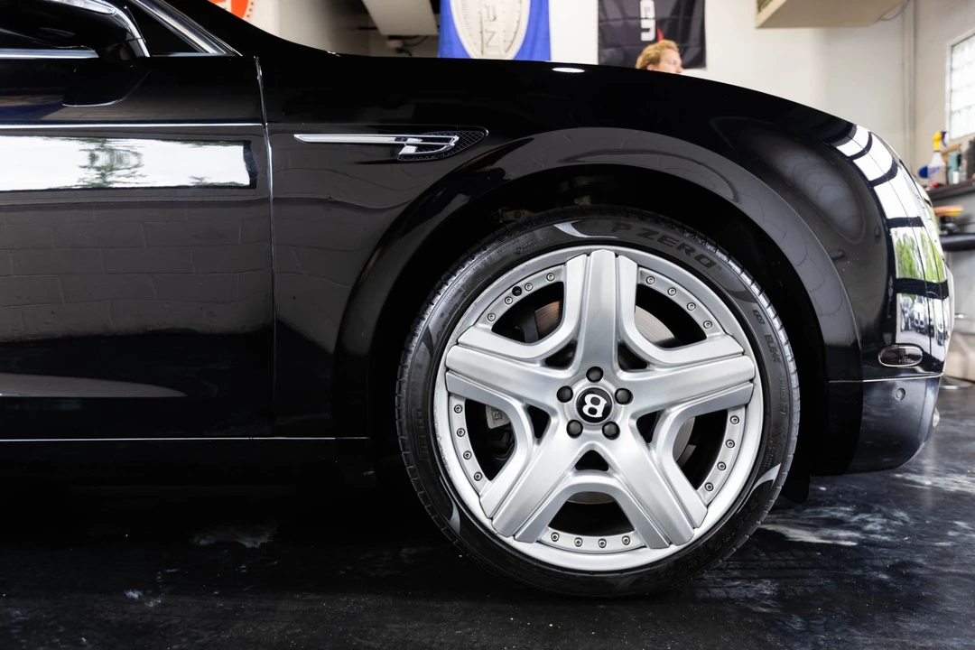 2014 Bentley - Image 24 of 31