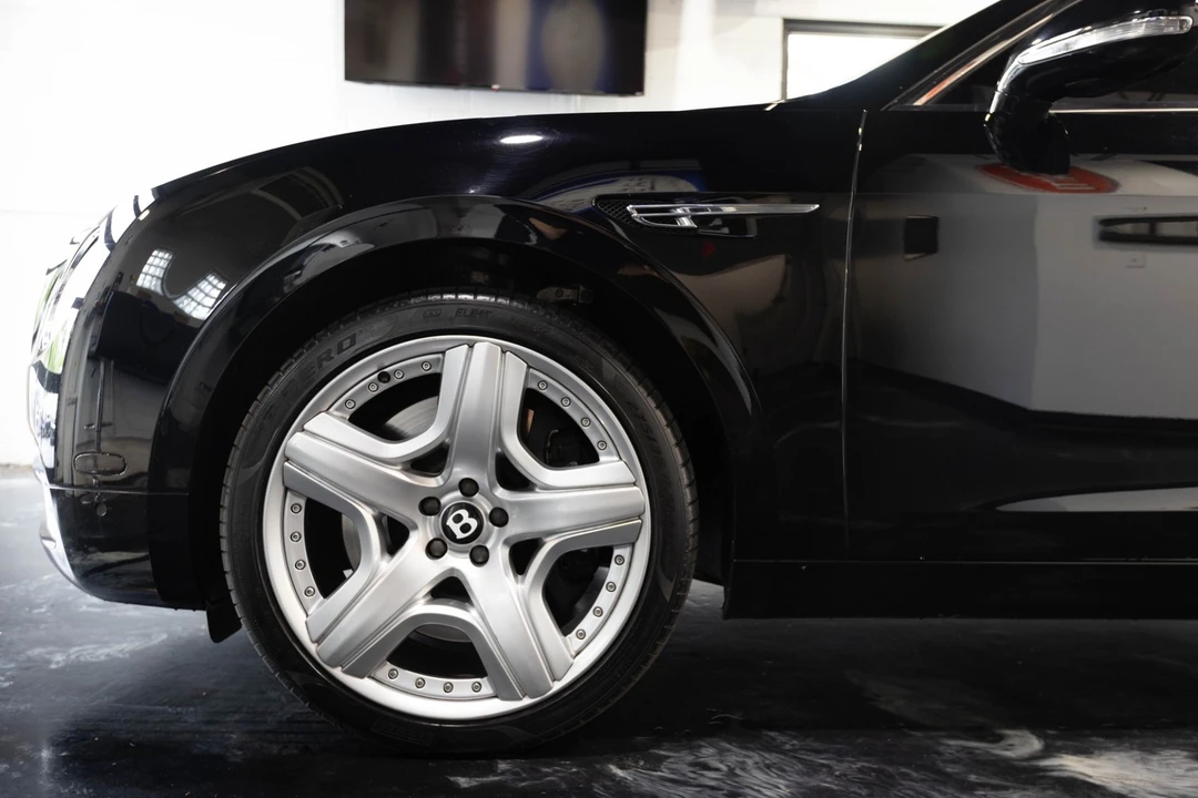2014 Bentley - Image 4 of 31