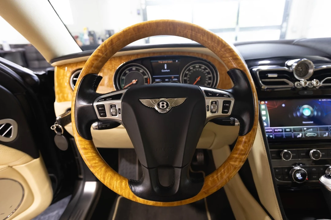 2014 Bentley - Image 31 of 31