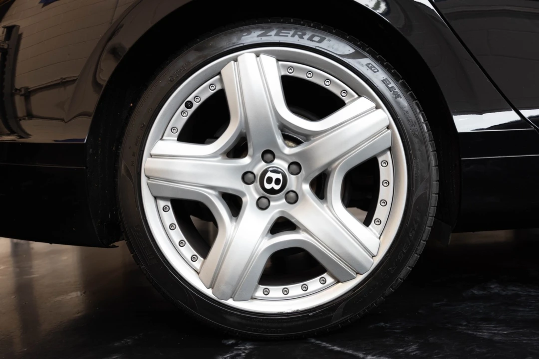 2014 Bentley - Image 19 of 31