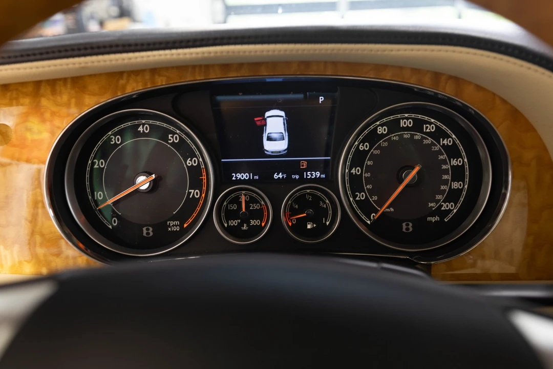 2014 Bentley - Image 30 of 31