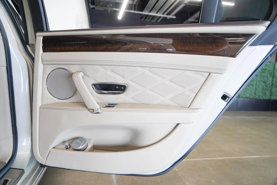 2014 Bentley Continental Flying Spur - Image 20 of 21