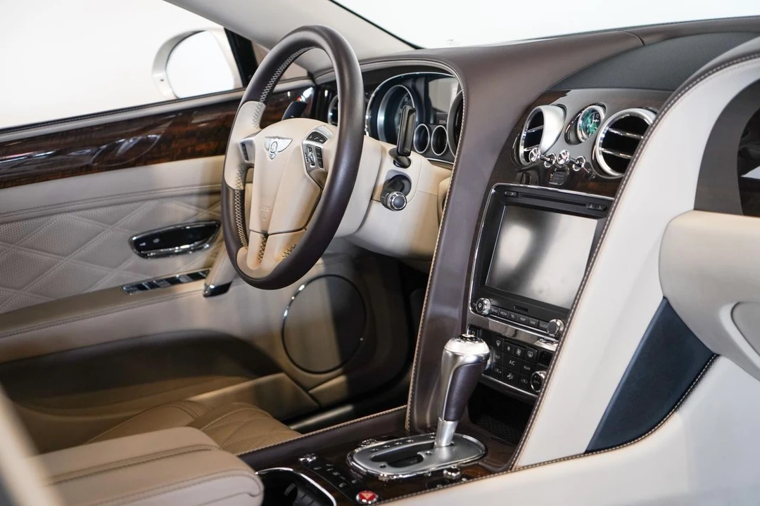 2014 Bentley Continental Flying Spur - Image 17 of 21