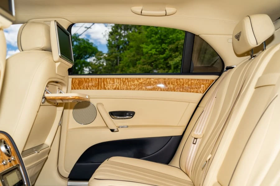 2014 Bentley Continental Flying Spur - Image 29 of 31