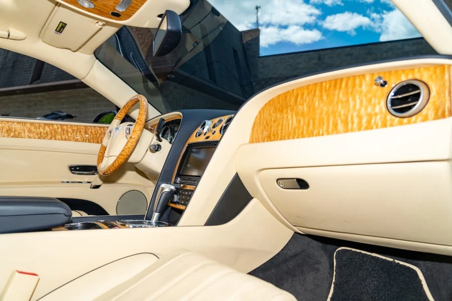 2014 Bentley Continental Flying Spur - Image 20 of 31