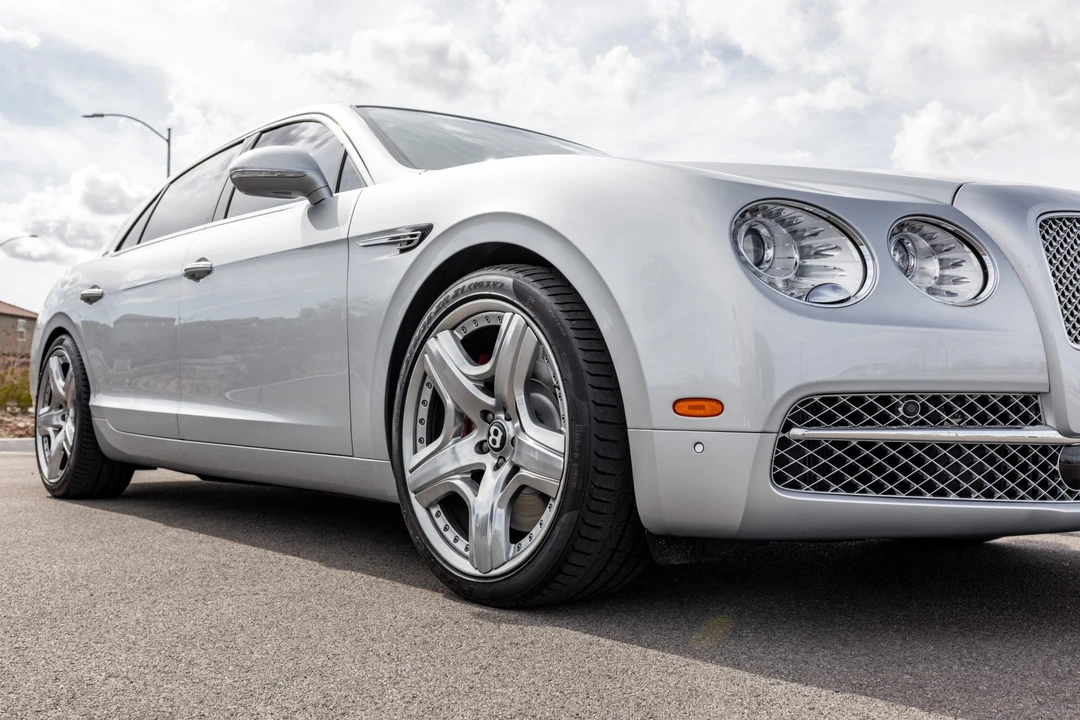 2014 Bentley Continental Flying Spur - Image 18 of 31