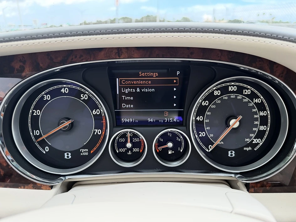 2014 Bentley Continental Flying Spur - Image 26 of 31