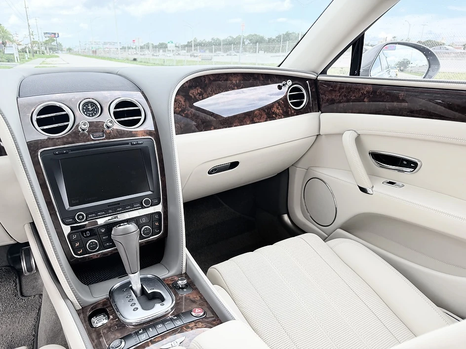 2014 Bentley Continental Flying Spur - Image 28 of 31