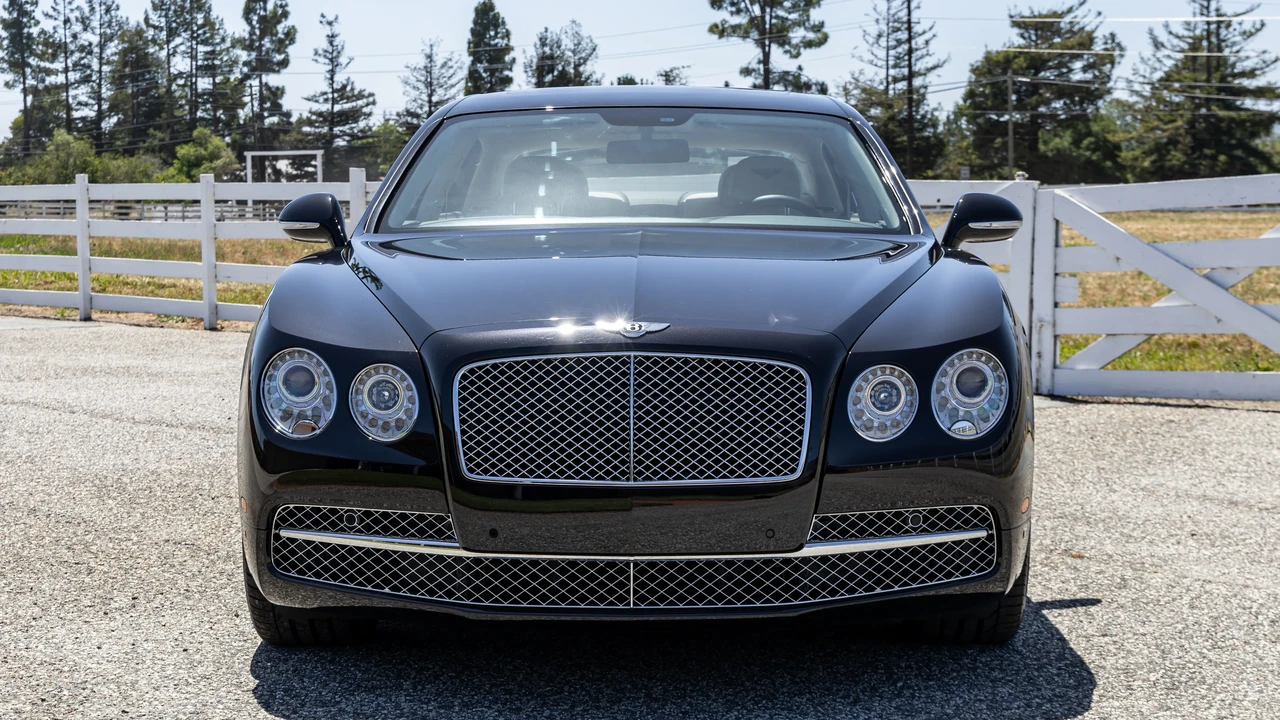 2014 Bentley Continental Flying Spur - Image 2 of 31