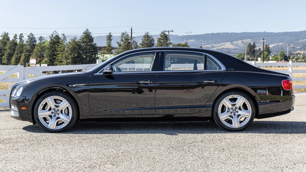2014 Bentley Continental Flying Spur - Image 8 of 31