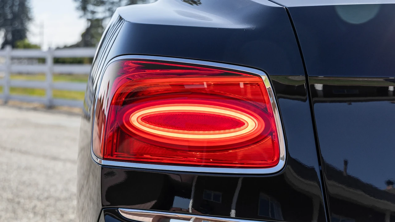 2014 Bentley Continental Flying Spur - Image 14 of 31