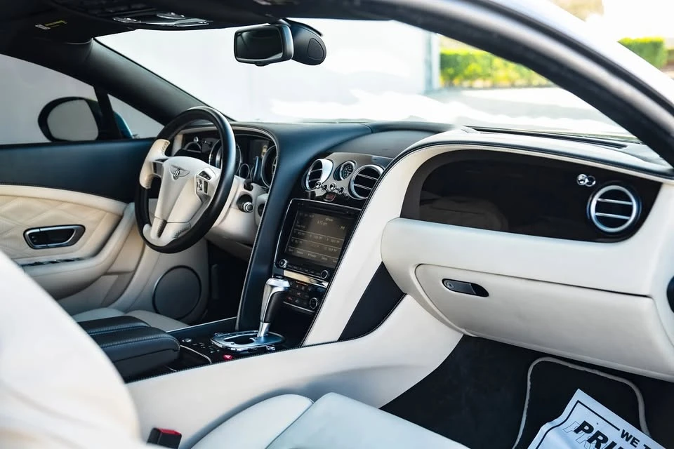2014 Bentley Continental GT 2nd Gen - Image 19 of 20