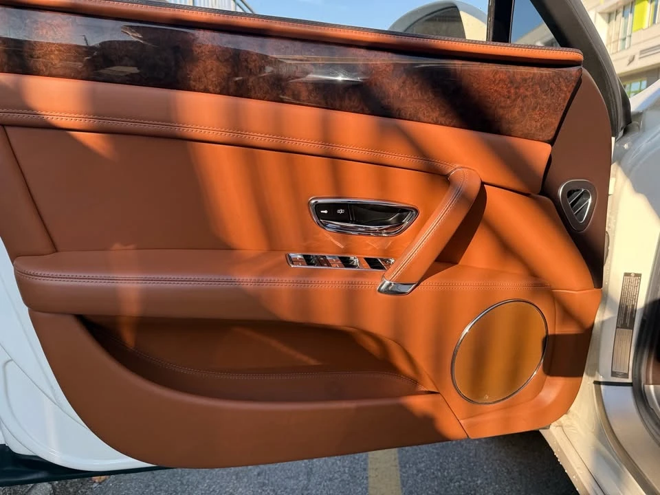 2014 Bentley Continental Flying Spur - Image 17 of 18