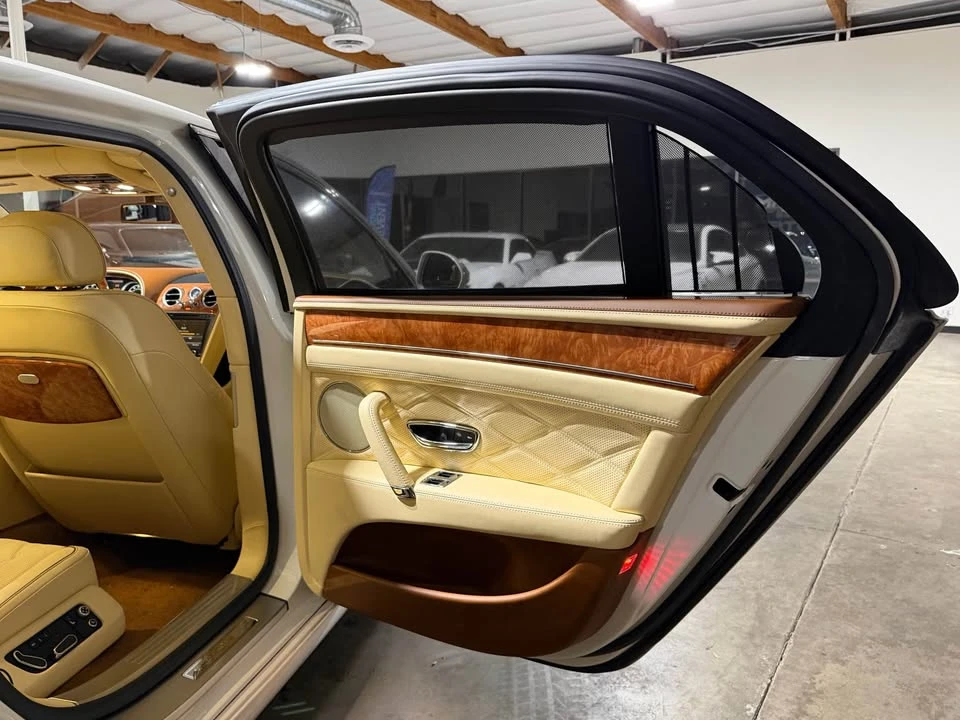 2014 Bentley Continental Flying Spur - Image 16 of 17