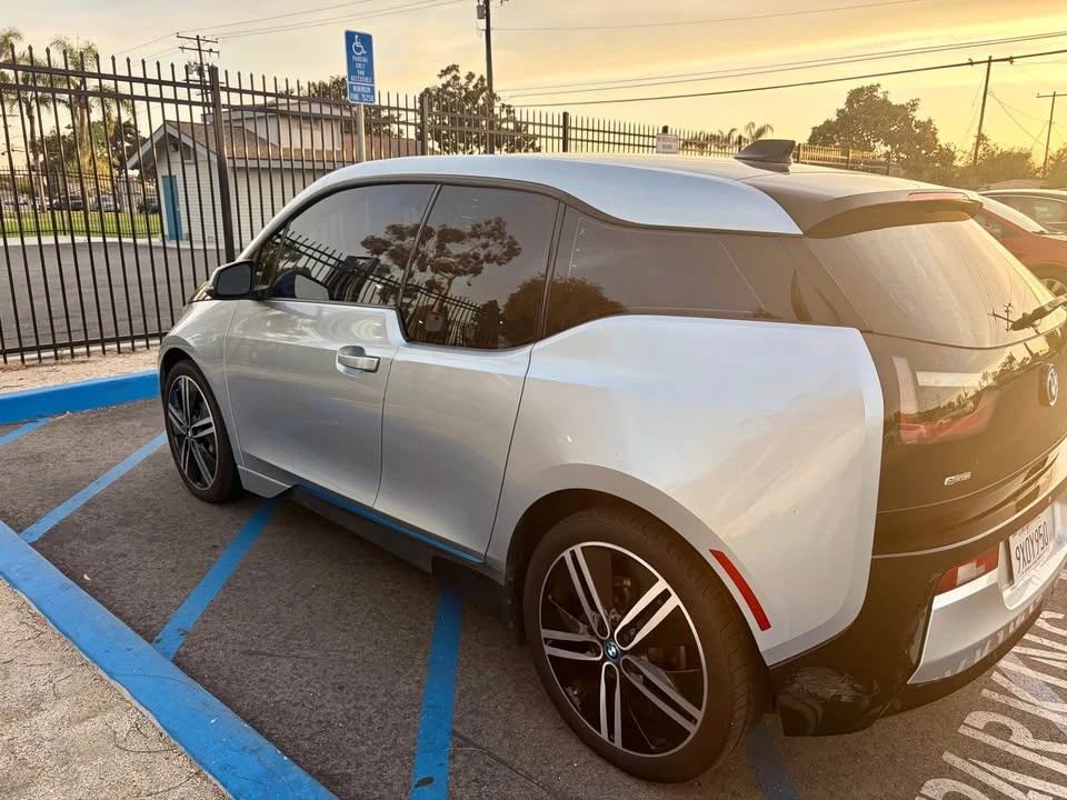 2014 BMW i3 - Image 3 of 10